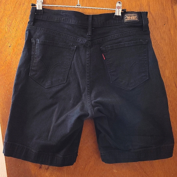 Levis 512 Bermuda Shorts - Picture 10 of 10